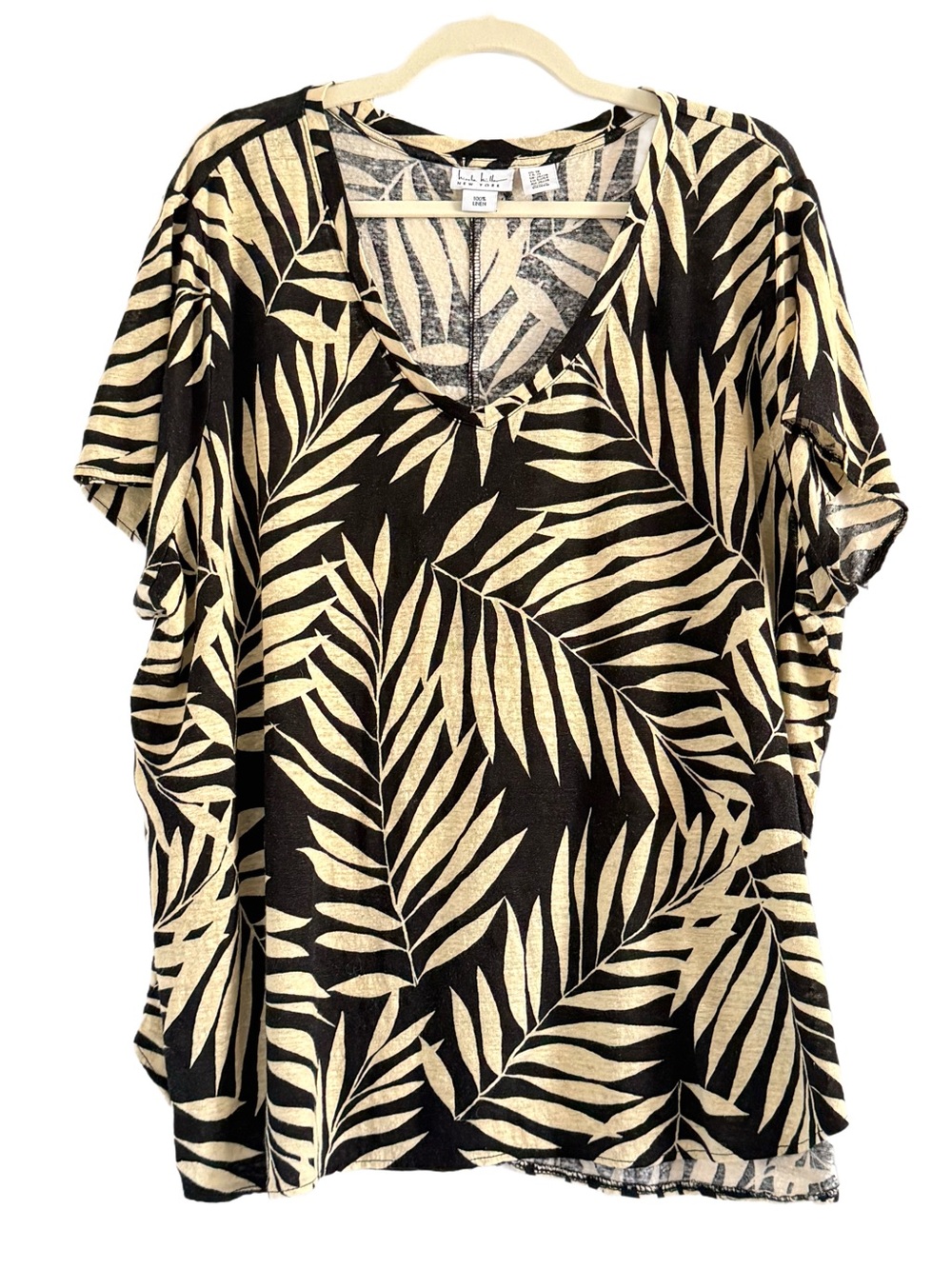 Nicole Miller Linen Black & Cream Tropical Palm V-Neck Top 3X